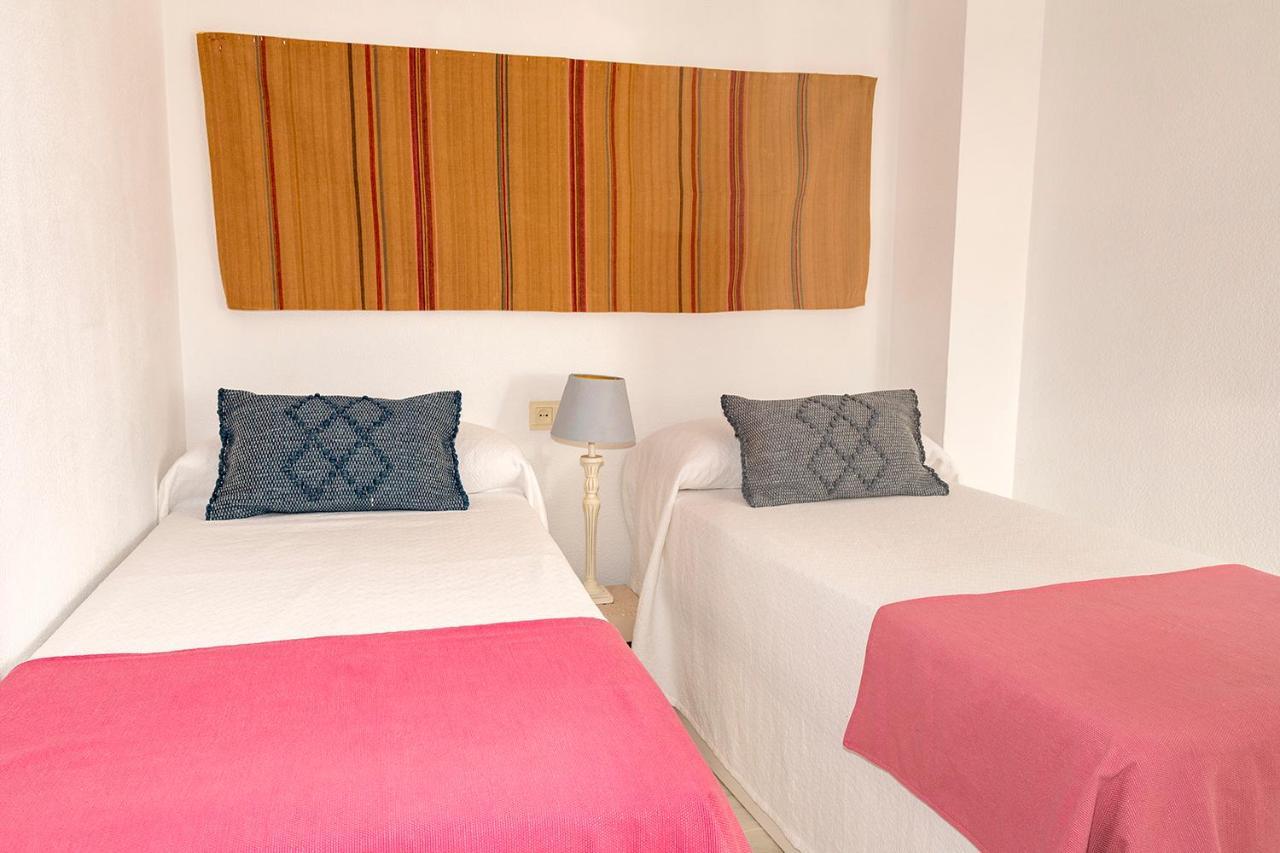 Ziba Cordoba Only Families Apartment Екстериор снимка